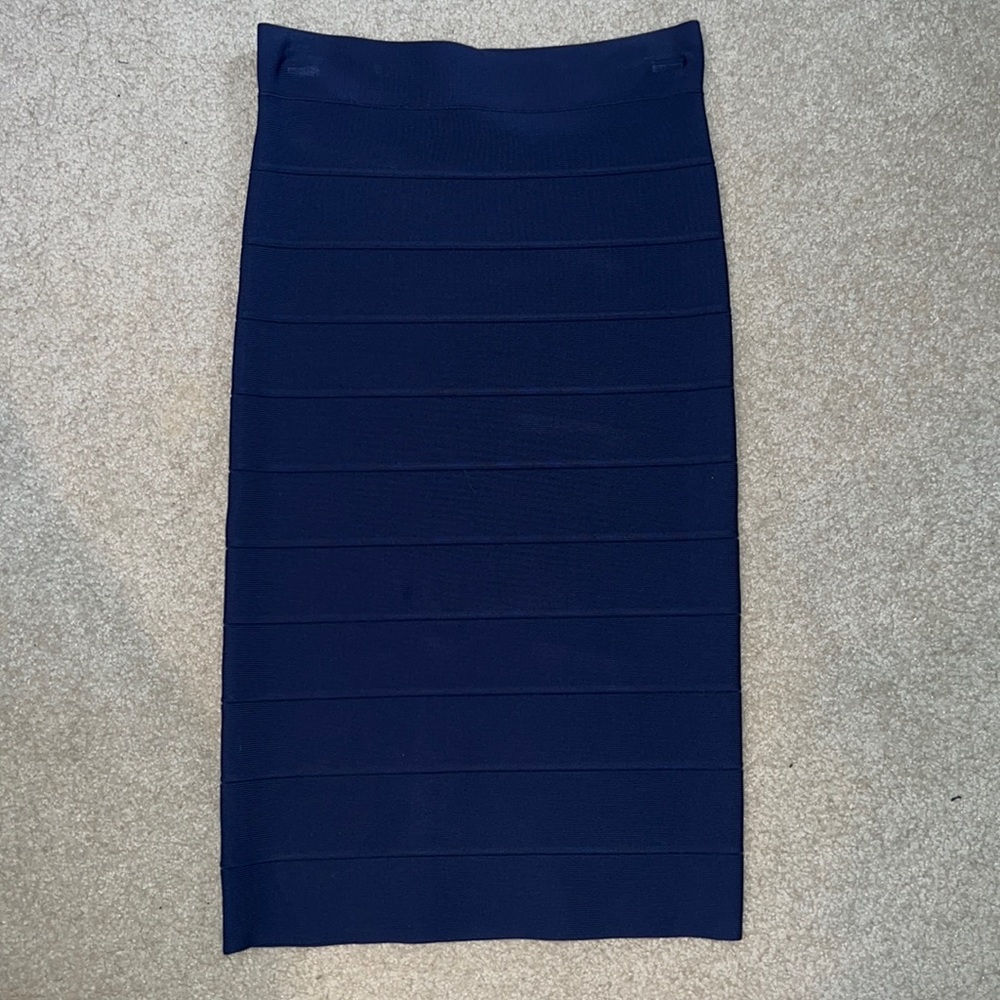 BCBGMAXAZRIA bandage pencil skirt 🌸